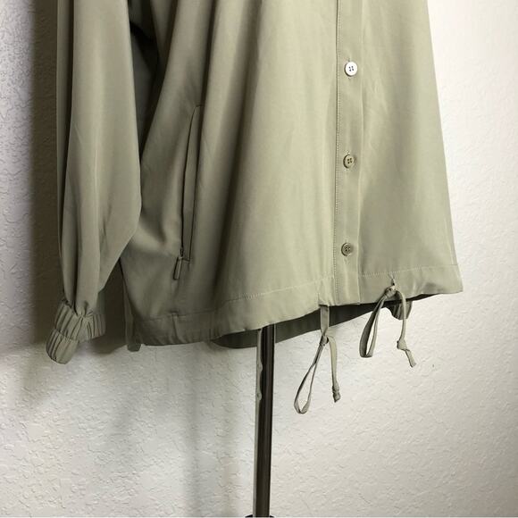 Soft Surroundings sage green khaki drawstring hem button down top size Medium - Picture 4 of 15